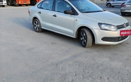 Volkswagen Polo VI (EU Market), 2012 год, 450 000 рублей, 2 фотография