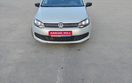 Volkswagen Polo VI (EU Market), 2012 год, 450 000 рублей, 3 фотография