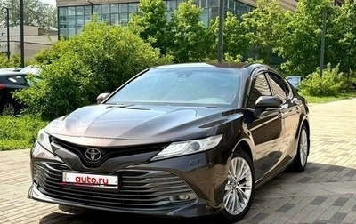 Toyota Camry, 2019 год, 2 750 000 рублей, 1 фотография