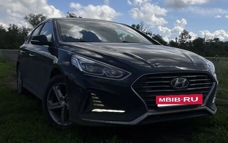 Hyundai Sonata VII, 2019 год, 2 100 000 рублей, 2 фотография