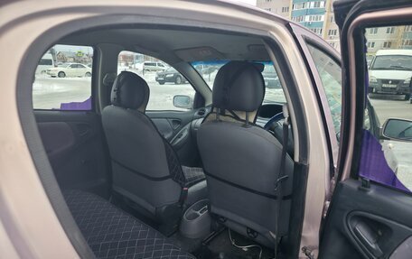 Toyota Vitz, 2000 год, 300 000 рублей, 7 фотография