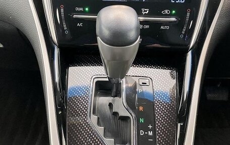 Toyota Harrier, 2018 год, 2 200 000 рублей, 14 фотография