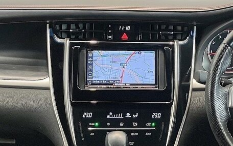 Toyota Harrier, 2018 год, 2 200 000 рублей, 10 фотография