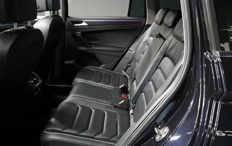 Volkswagen Tiguan II, 2021 год, 2 400 000 рублей, 15 фотография