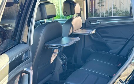 Volkswagen Tiguan II, 2020 год, 3 200 000 рублей, 18 фотография