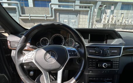 Mercedes-Benz E-Класс, 2012 год, 1 570 000 рублей, 7 фотография