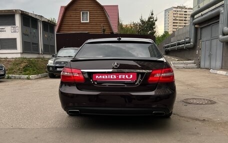 Mercedes-Benz E-Класс, 2012 год, 1 570 000 рублей, 2 фотография