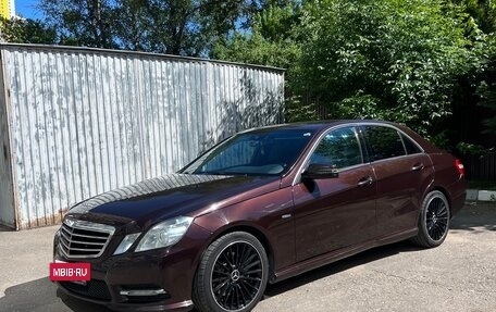 Mercedes-Benz E-Класс, 2012 год, 1 570 000 рублей, 14 фотография
