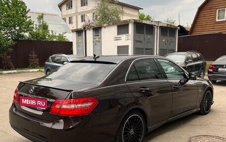 Mercedes-Benz E-Класс, 2012 год, 1 570 000 рублей, 3 фотография