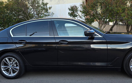 BMW 5 серия, 2021 год, 3 200 000 рублей, 3 фотография