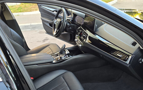 BMW 5 серия, 2021 год, 3 200 000 рублей, 10 фотография