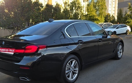 BMW 5 серия, 2021 год, 3 200 000 рублей, 4 фотография