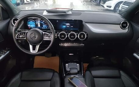 Mercedes-Benz GLA, 2021 год, 1 980 000 рублей, 8 фотография