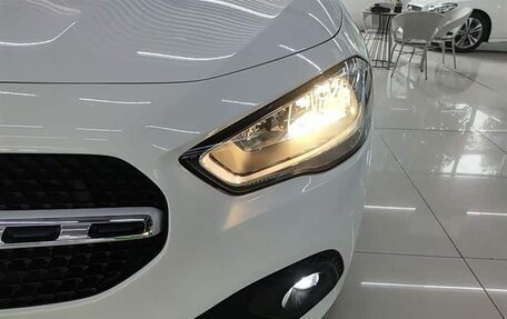 Mercedes-Benz GLA, 2021 год, 1 980 000 рублей, 7 фотография