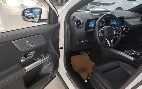 Mercedes-Benz GLA, 2021 год, 1 980 000 рублей, 12 фотография
