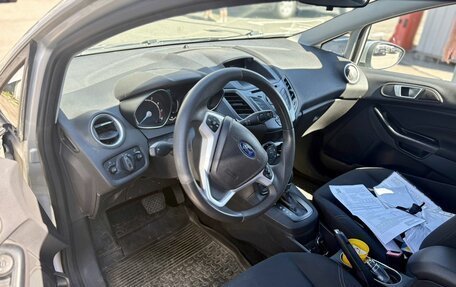 Ford Fiesta, 2015 год, 869 000 рублей, 5 фотография