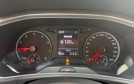 Volkswagen T-Roc I, 2022 год, 1 495 000 рублей, 11 фотография