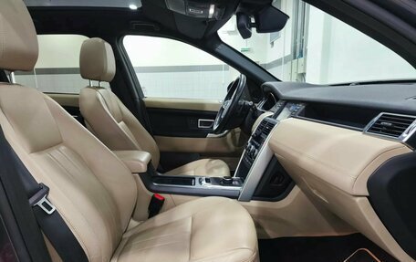 Land Rover Discovery Sport I рестайлинг, 2019 год, 2 490 000 рублей, 38 фотография