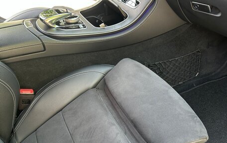 Mercedes-Benz E-Класс, 2018 год, 3 650 000 рублей, 19 фотография