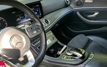 Mercedes-Benz E-Класс, 2018 год, 3 650 000 рублей, 14 фотография