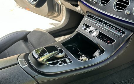 Mercedes-Benz E-Класс, 2018 год, 3 650 000 рублей, 21 фотография