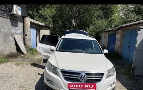 Volkswagen Tiguan I, 2011 год, 1 200 000 рублей, 2 фотография