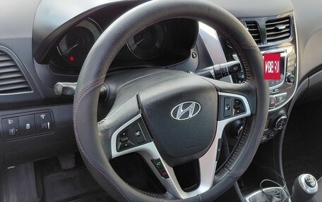 Hyundai Solaris II рестайлинг, 2012 год, 800 000 рублей, 9 фотография