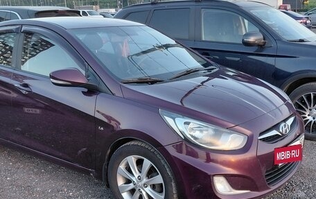 Hyundai Solaris II рестайлинг, 2012 год, 800 000 рублей, 6 фотография