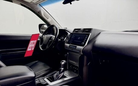 Toyota Land Cruiser Prado 150 рестайлинг 2, 2022 год, 6 189 000 рублей, 12 фотография