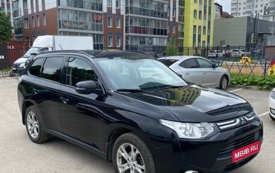 Mitsubishi Outlander III рестайлинг 3, 2013 год, 1 550 000 рублей, 1 фотография
