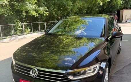 Volkswagen Passat B8 рестайлинг, 2018 год, 2 490 000 рублей, 1 фотография