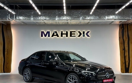 Mercedes-Benz E-Класс, 2020 год, 4 050 000 рублей, 1 фотография