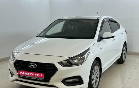 Hyundai Solaris II рестайлинг, 2017 год, 1 070 000 рублей, 1 фотография