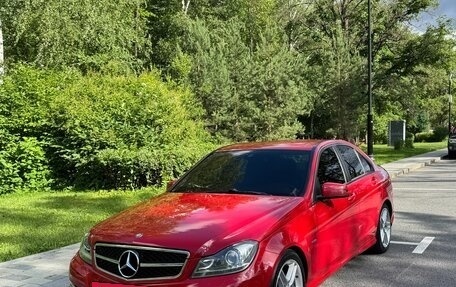 Mercedes-Benz C-Класс, 2011 год, 1 415 000 рублей, 2 фотография