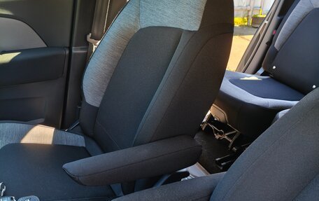 Citroen C4 Picasso II рестайлинг, 2017 год, 1 350 000 рублей, 11 фотография