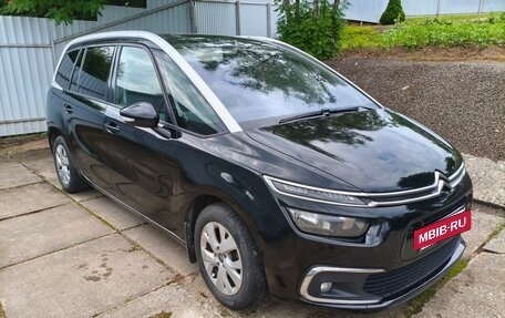 Citroen C4 Picasso II рестайлинг, 2017 год, 1 350 000 рублей, 3 фотография