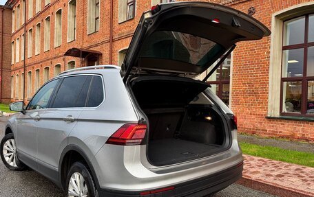 Volkswagen Tiguan II, 2017 год, 2 480 000 рублей, 3 фотография