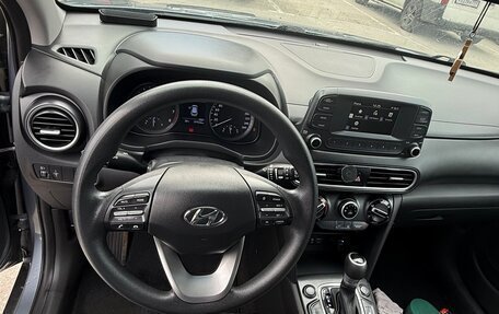 Hyundai Kona I, 2018 год, 1 600 000 рублей, 10 фотография