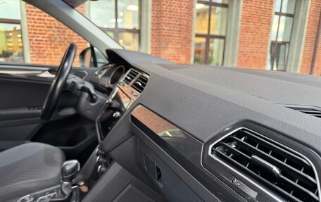 Volkswagen Tiguan II, 2017 год, 2 480 000 рублей, 23 фотография