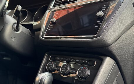 Volkswagen Tiguan II, 2017 год, 2 480 000 рублей, 20 фотография