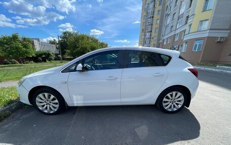 Opel Astra J, 2011 год, 550 000 рублей, 3 фотография