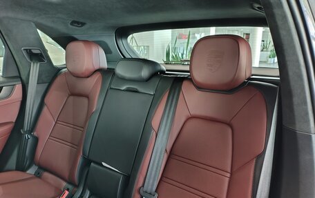Porsche Cayenne III, 2025 год, 27 990 000 рублей, 13 фотография