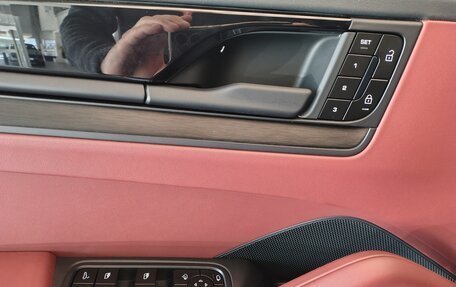 Porsche Cayenne III, 2025 год, 27 990 000 рублей, 24 фотография