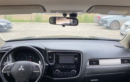 Mitsubishi Outlander III рестайлинг 3, 2013 год, 1 550 000 рублей, 7 фотография