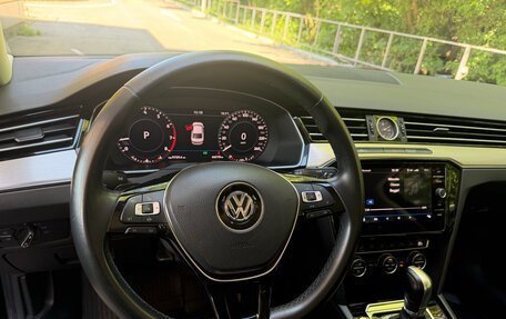 Volkswagen Passat B8 рестайлинг, 2018 год, 2 490 000 рублей, 4 фотография