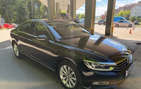 Volkswagen Passat B8 рестайлинг, 2018 год, 2 490 000 рублей, 8 фотография