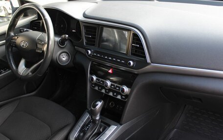 Hyundai Elantra VI рестайлинг, 2020 год, 1 689 000 рублей, 18 фотография