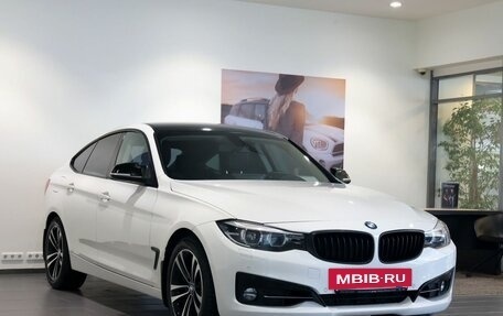 BMW 3 серия, 2017 год, 2 450 000 рублей, 3 фотография