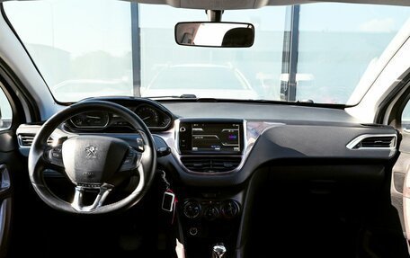 Peugeot 2008 II, 2014 год, 765 000 рублей, 18 фотография