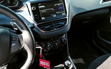 Peugeot 2008 II, 2014 год, 765 000 рублей, 9 фотография